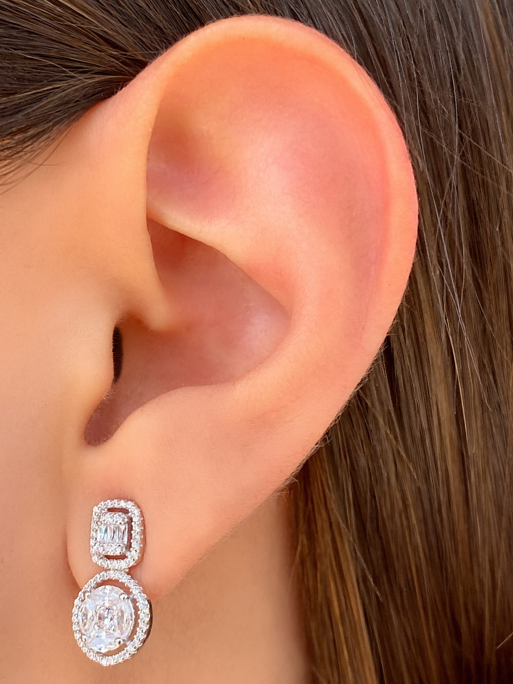 Par Arete Con Zirconia Cuadrada Con Circulo