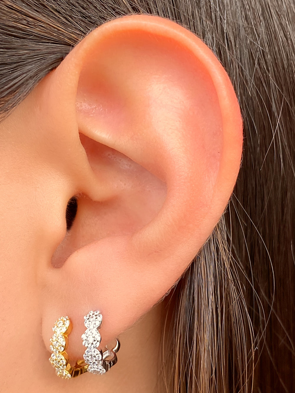 Arracada Con Cuatro Circulos Zirconias