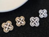 Par Arete Trebol Cuatro Hojas Zirconias