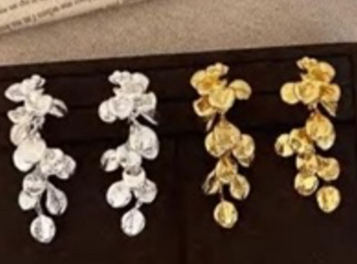 Par Arete Largo Hojas