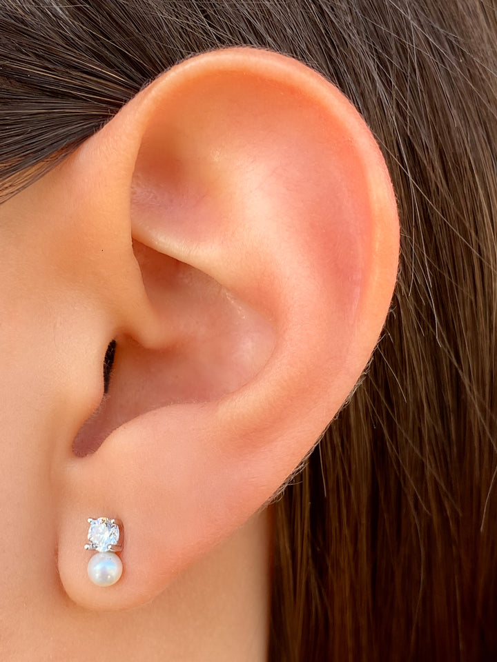 Par Arete Zirconia Con Perla