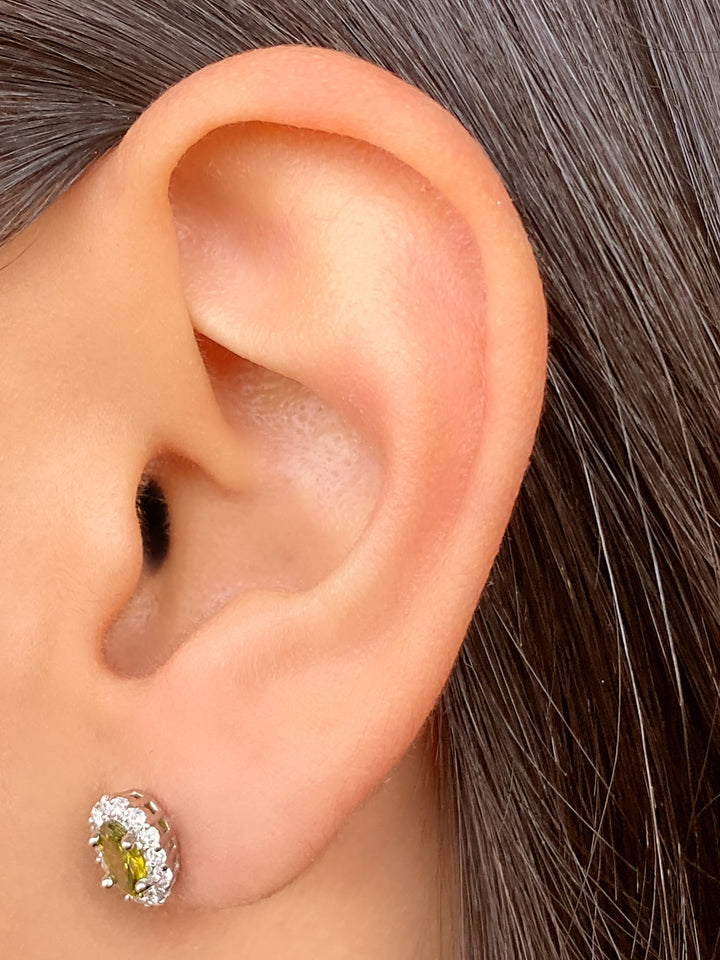 Par Arete Ovalado Birthstone Plateado