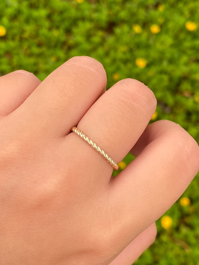 Anillo Trenzado Delgado Oro 10K
