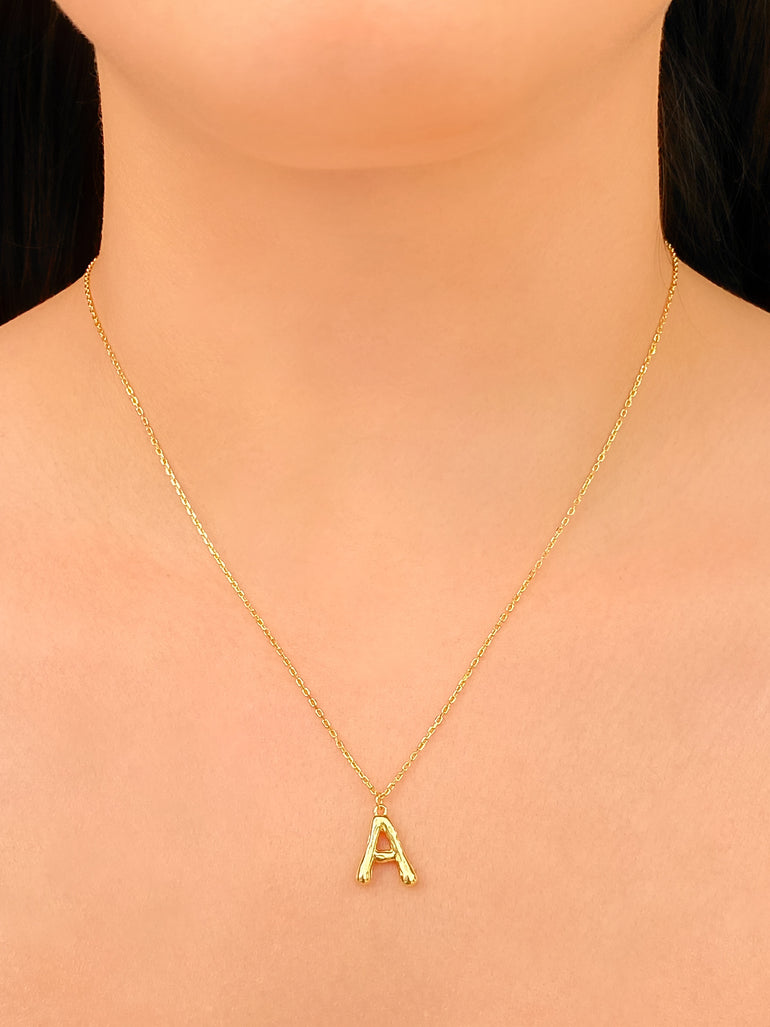 Collar Dorado Con Inicial Bambu