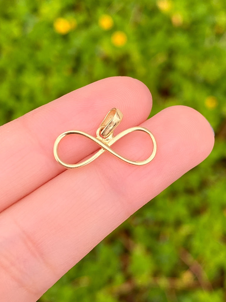 Dije Infinito Oro 14k