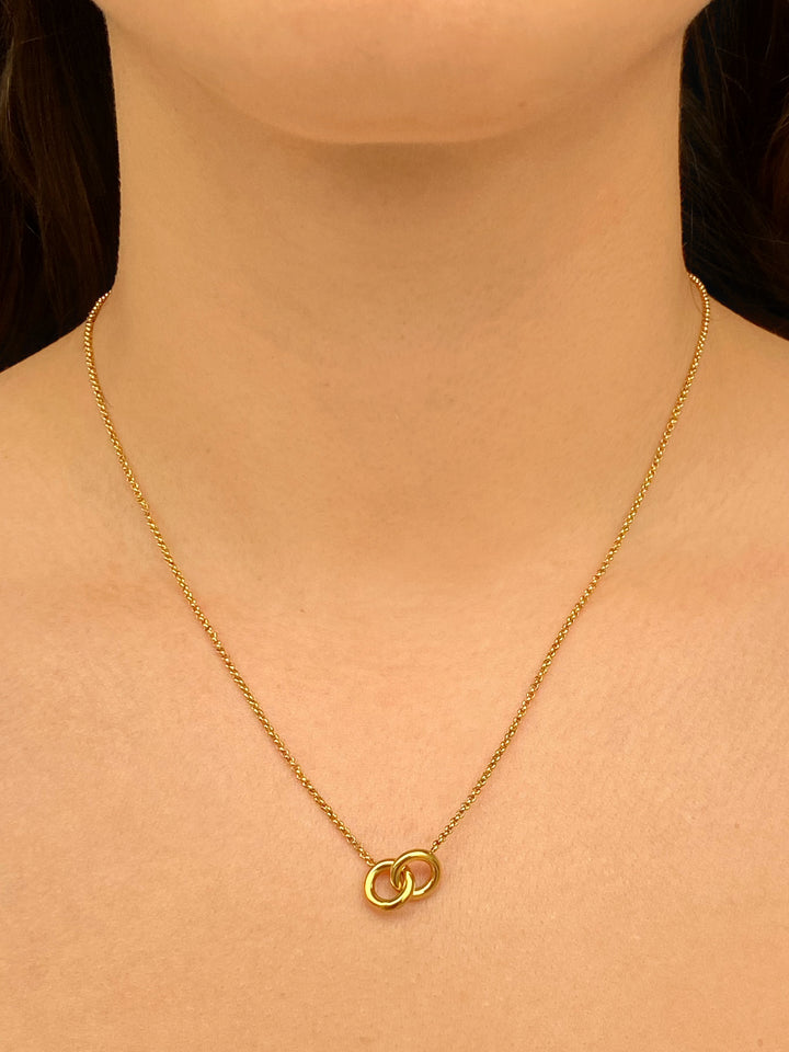 Collar Con Doble Contorno Circulo