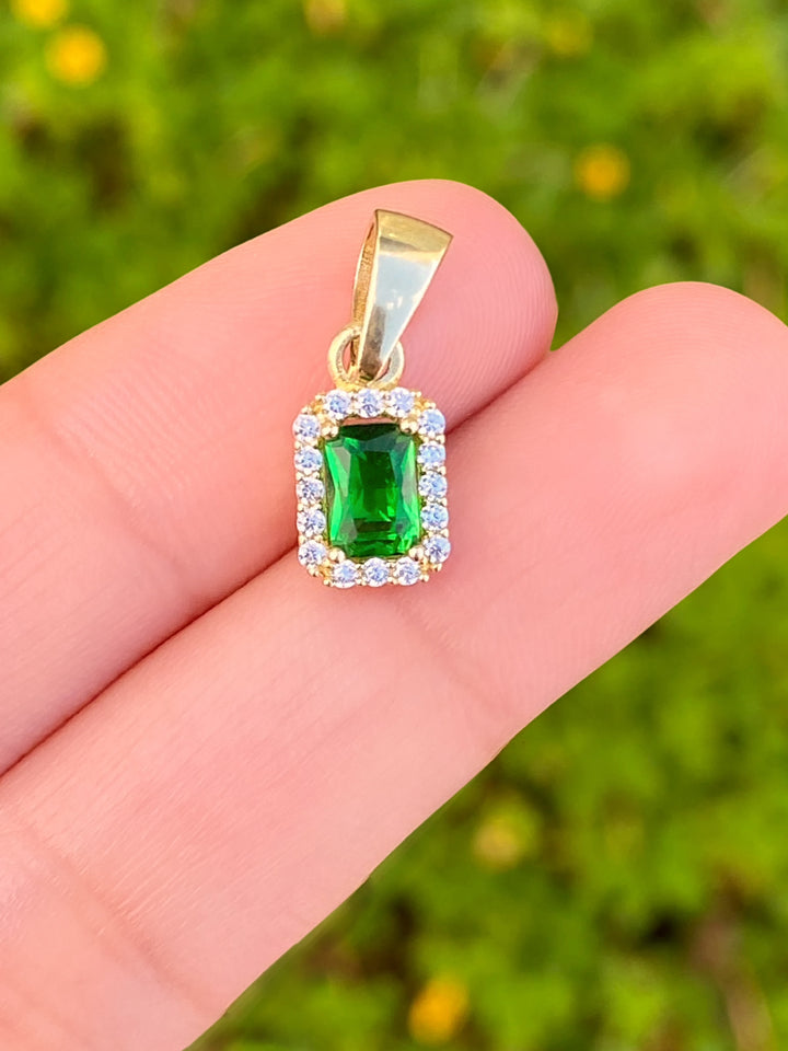 Dije Rectangular Con Zirconia Oro 10k