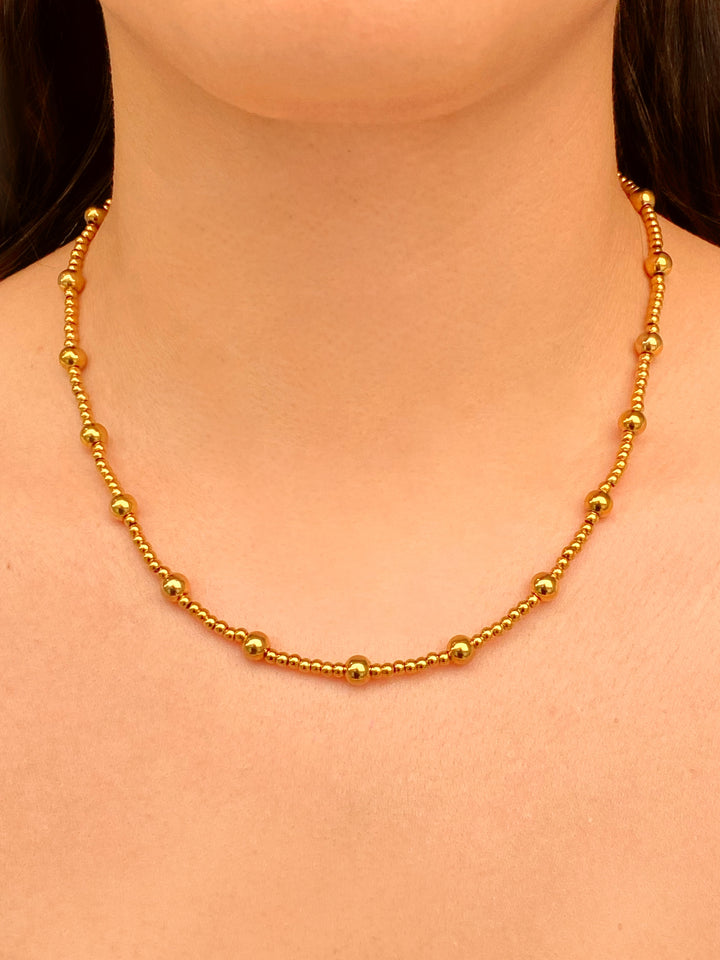 Collar Bolitas Intercaladas 3 mm y 6 mm