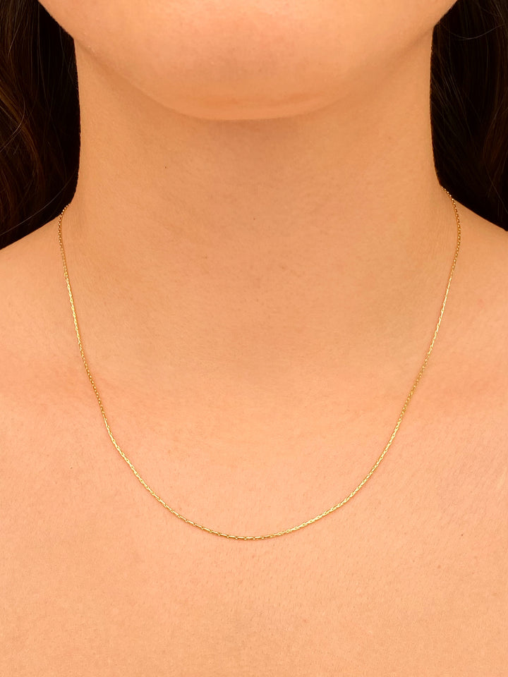 Collar Cadena Alternada Redonda 0.8 mm Oro 14k