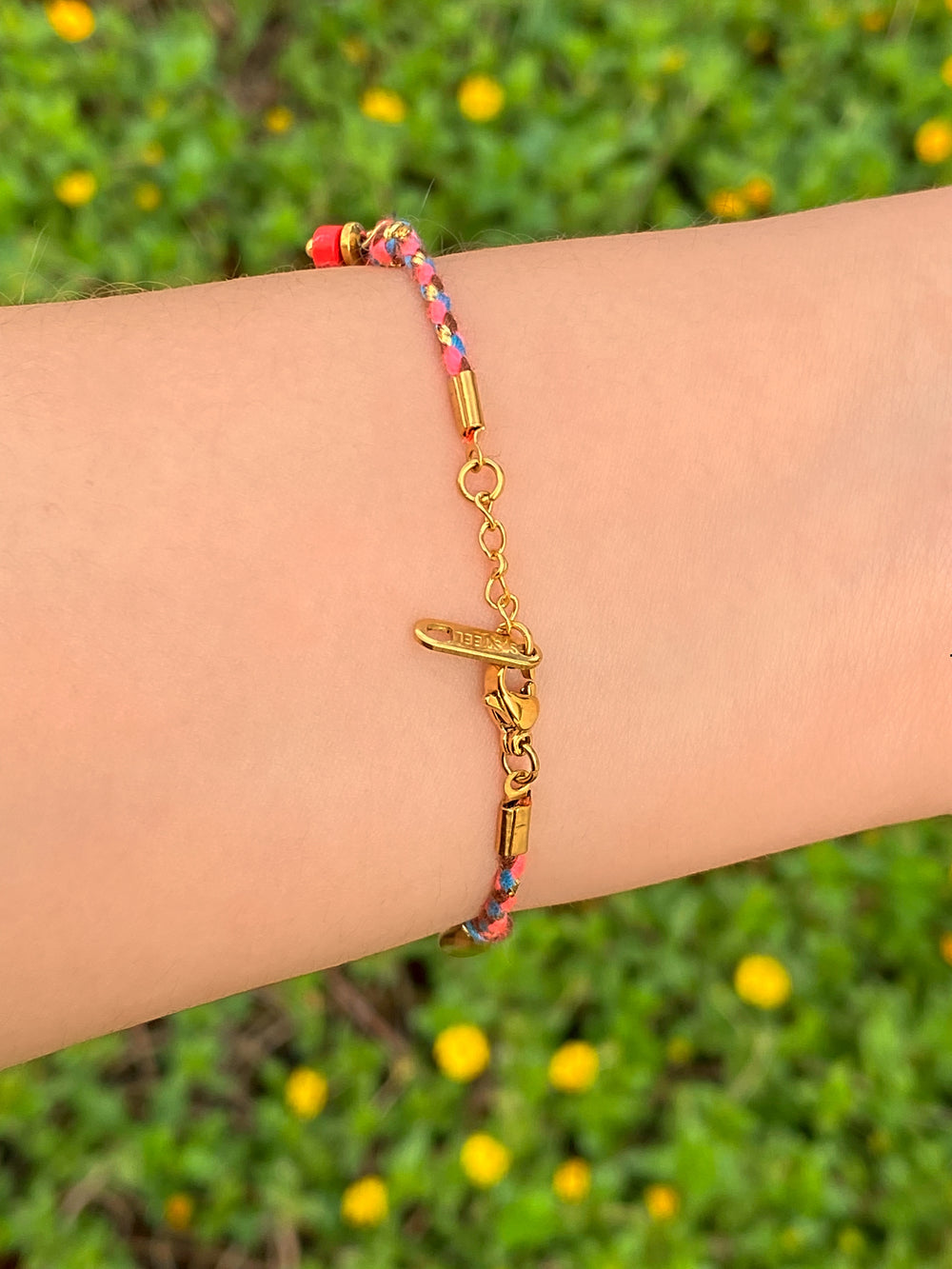 Pulsera Rosa Con Multidijes, Piedras y Estrella