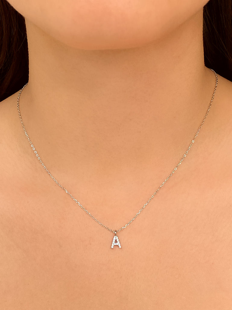 Collar Plateado Inicial Zirconias