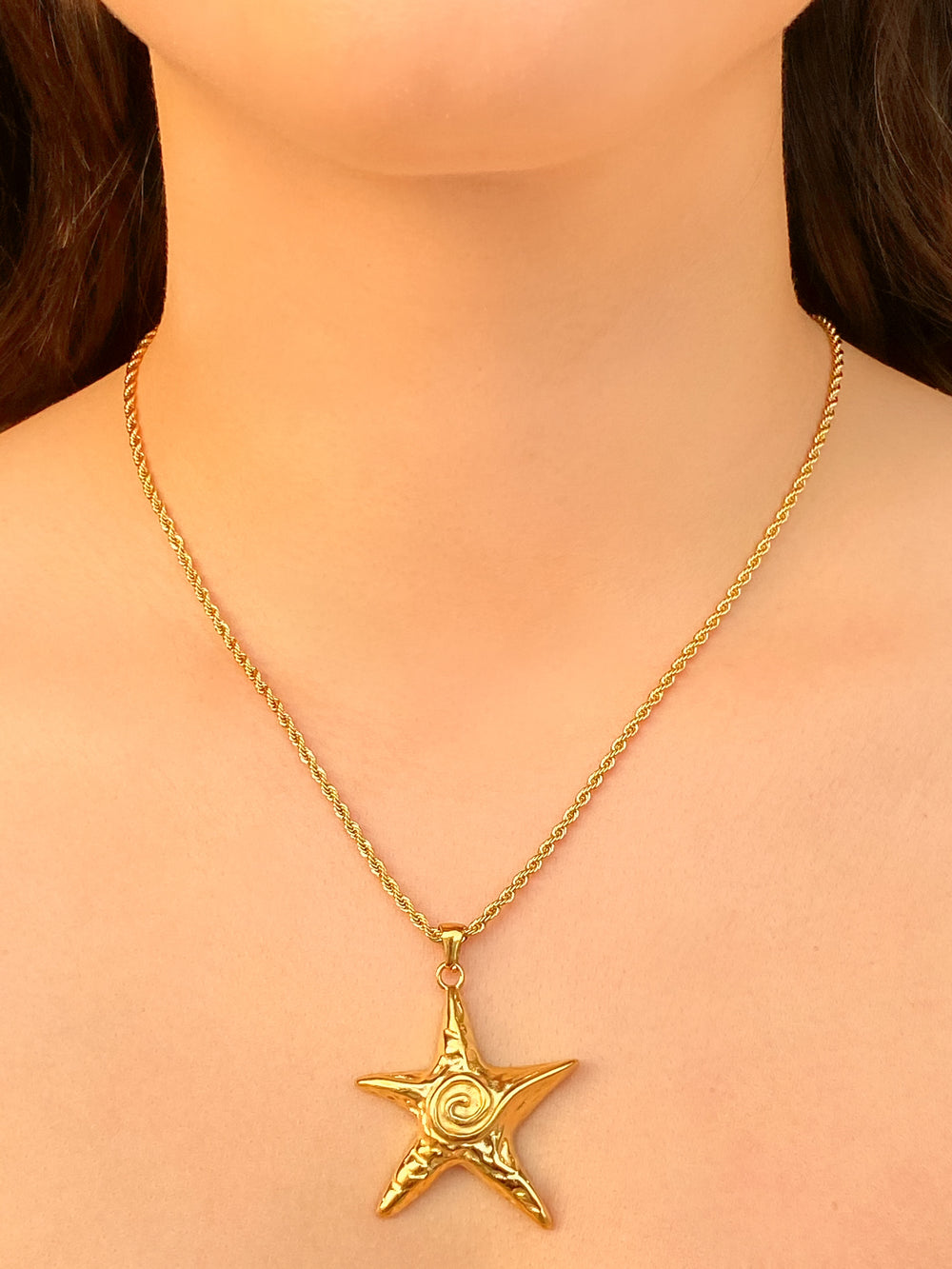 Collar Trenzado Con Estrella De Mar