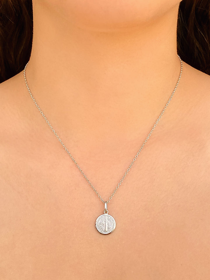 Collar Con Medalla San Benito