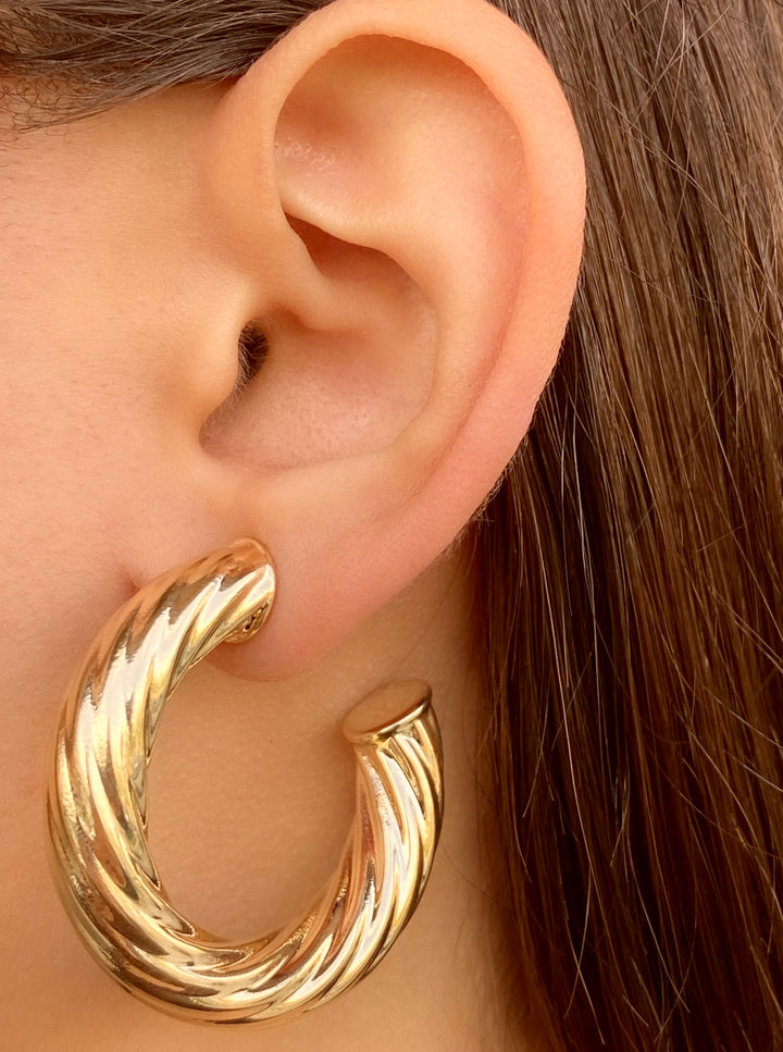 Par Semi Arracada Grande Trenzada