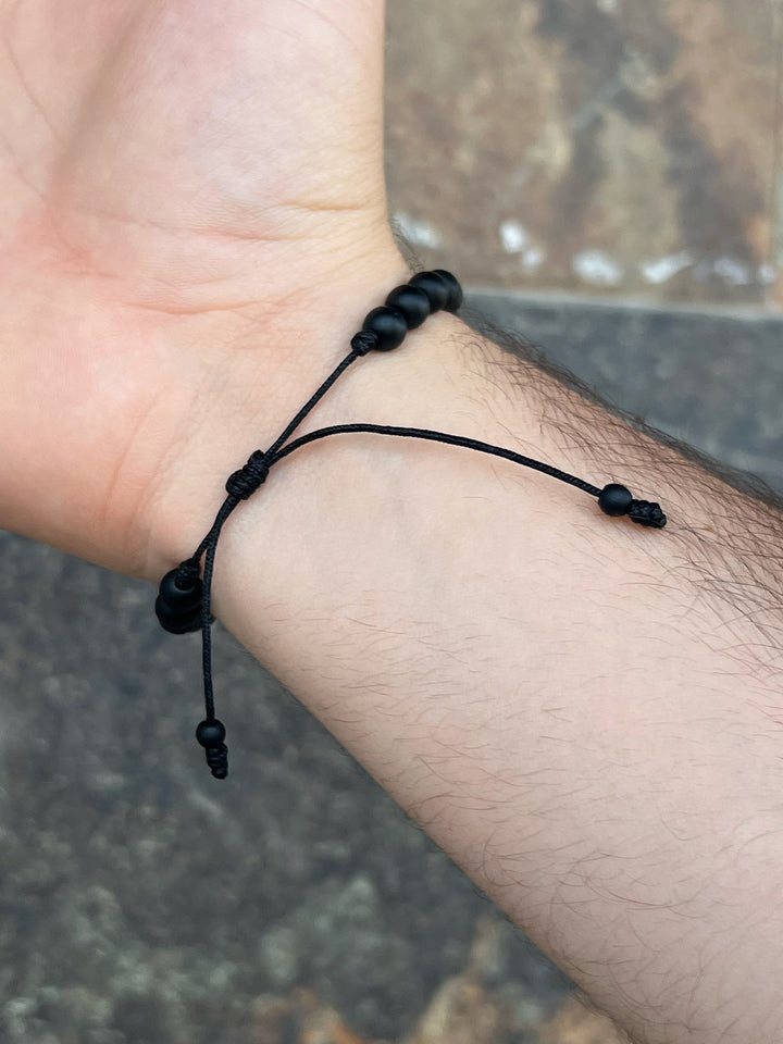 Pulsera Bolitas Negras Dije San Benito