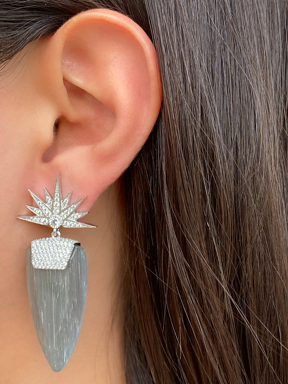 Par Aretes Ojo de Gato Gris