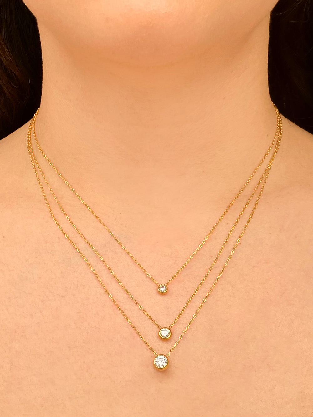 Collar Triple Dije Zirconia Con Bisel