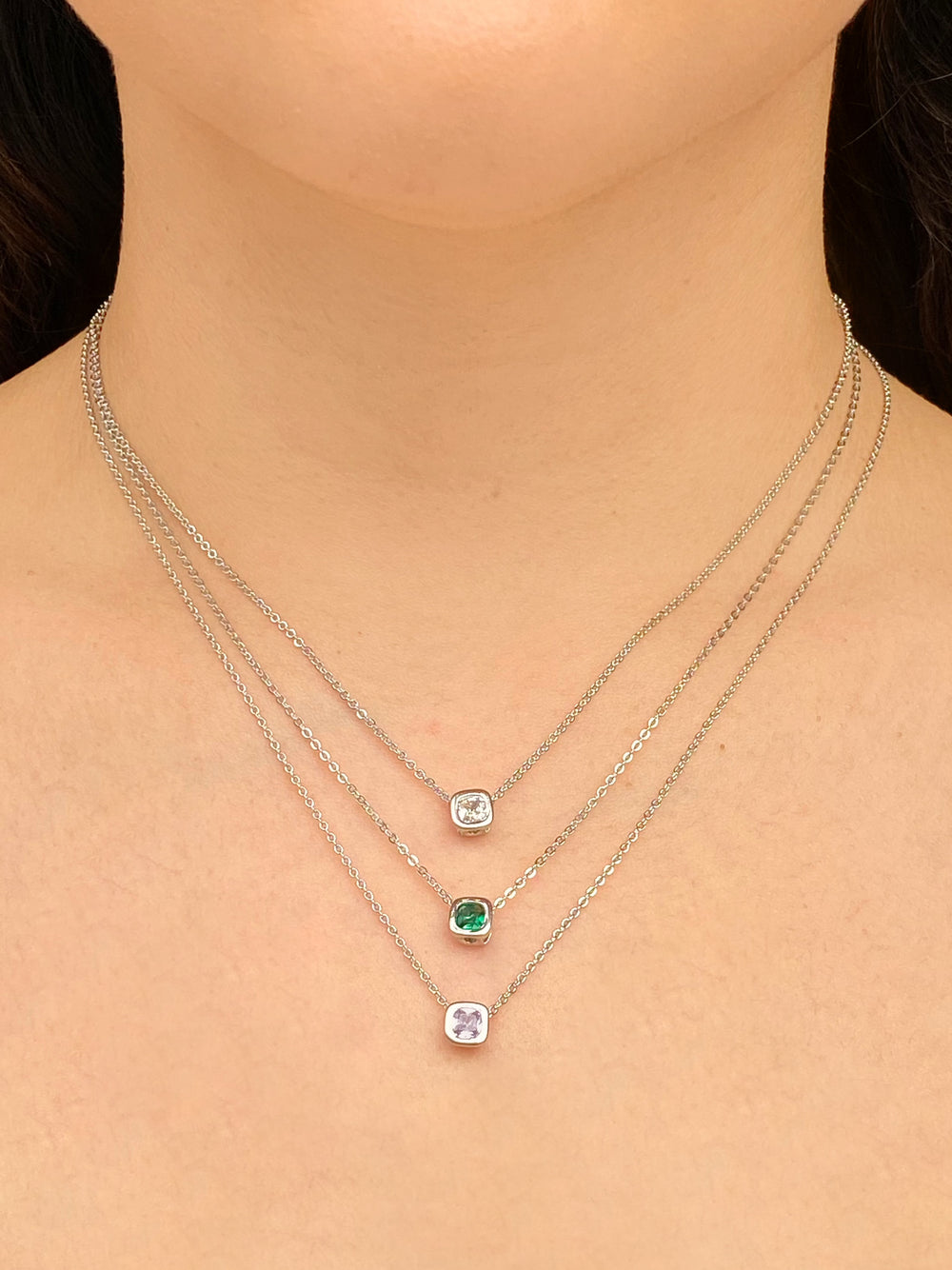 Collar Birthstone Cuadrado Plateado