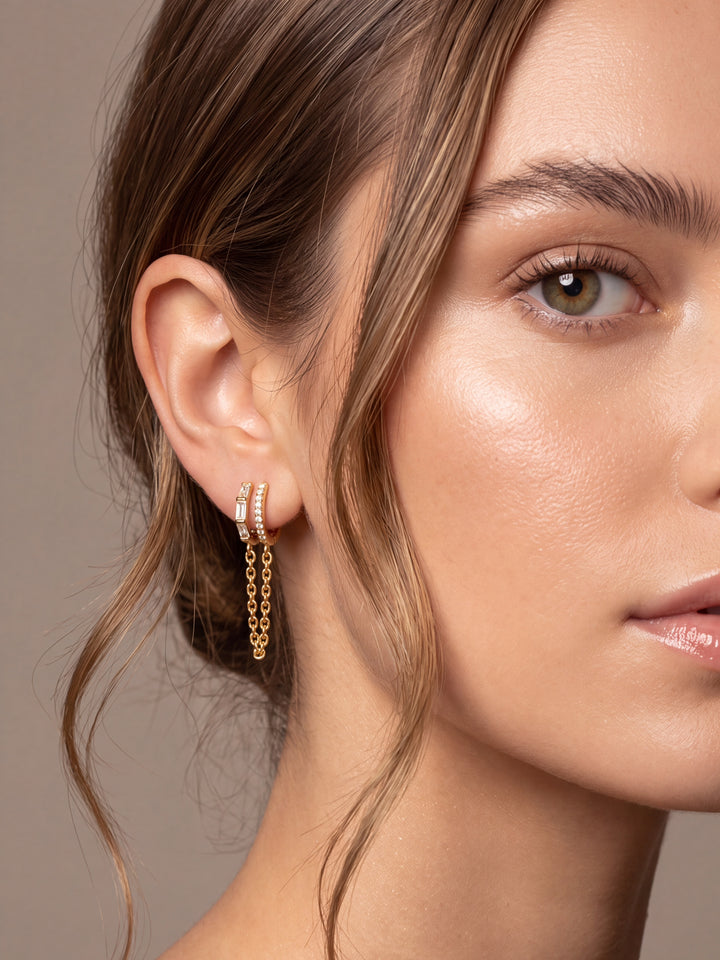 Par Arracada Doble Zirconias Y Baguettes Con Cadena