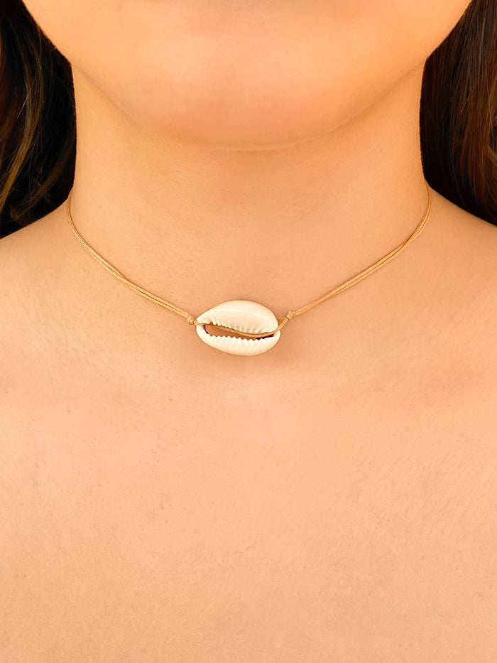 Choker Hilo Nude con Concha