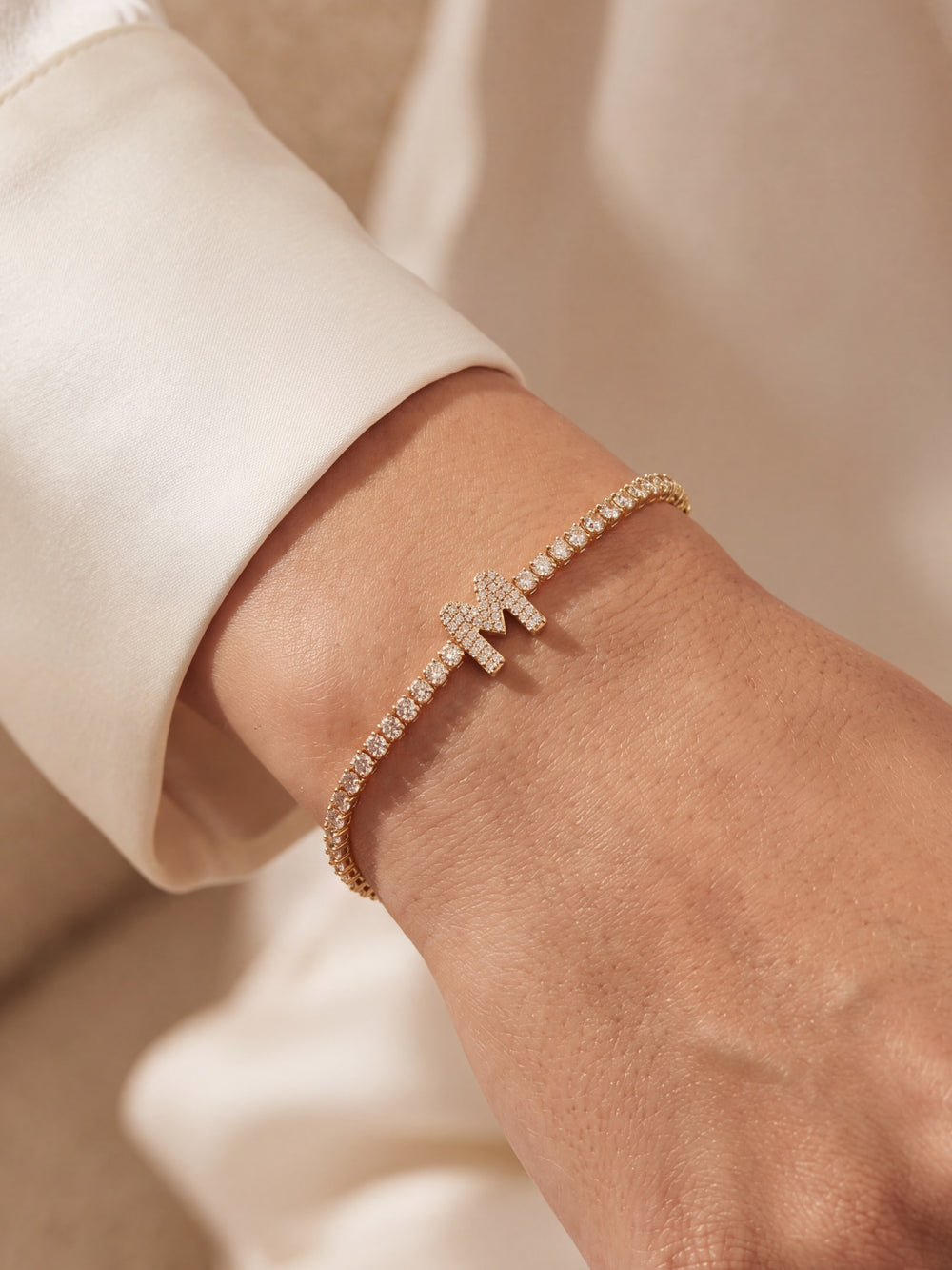 Pulsera Zirconias Con Inicial Mini Bubble