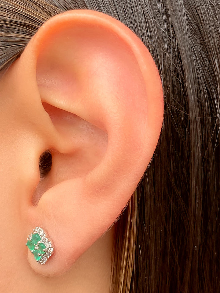 Par Arete Flor Esmeralda Diamante 0.20 Ct