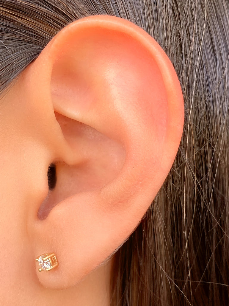 Arete Broquel Solitario Diamante 0.17 Ct Oro 14k