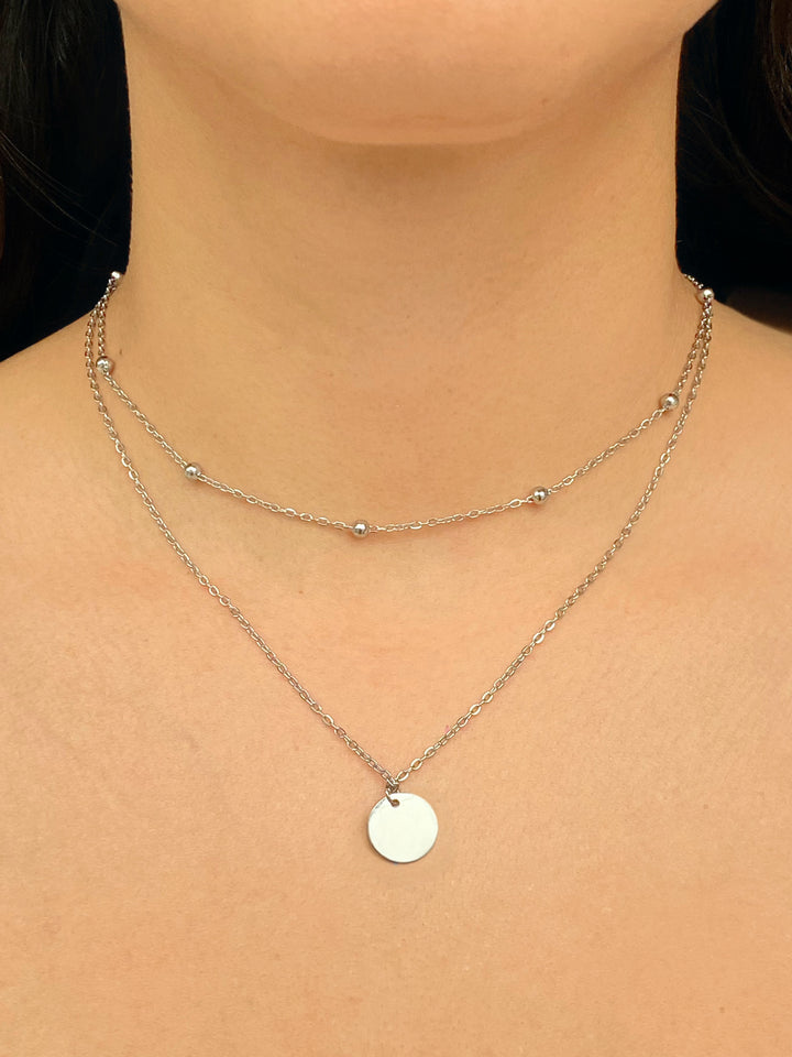 Collar Doble Con Bolitas y Dije Circulo
