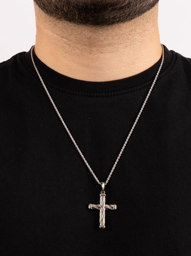 Cadena Trenzada Plateada Con Dije Cruz