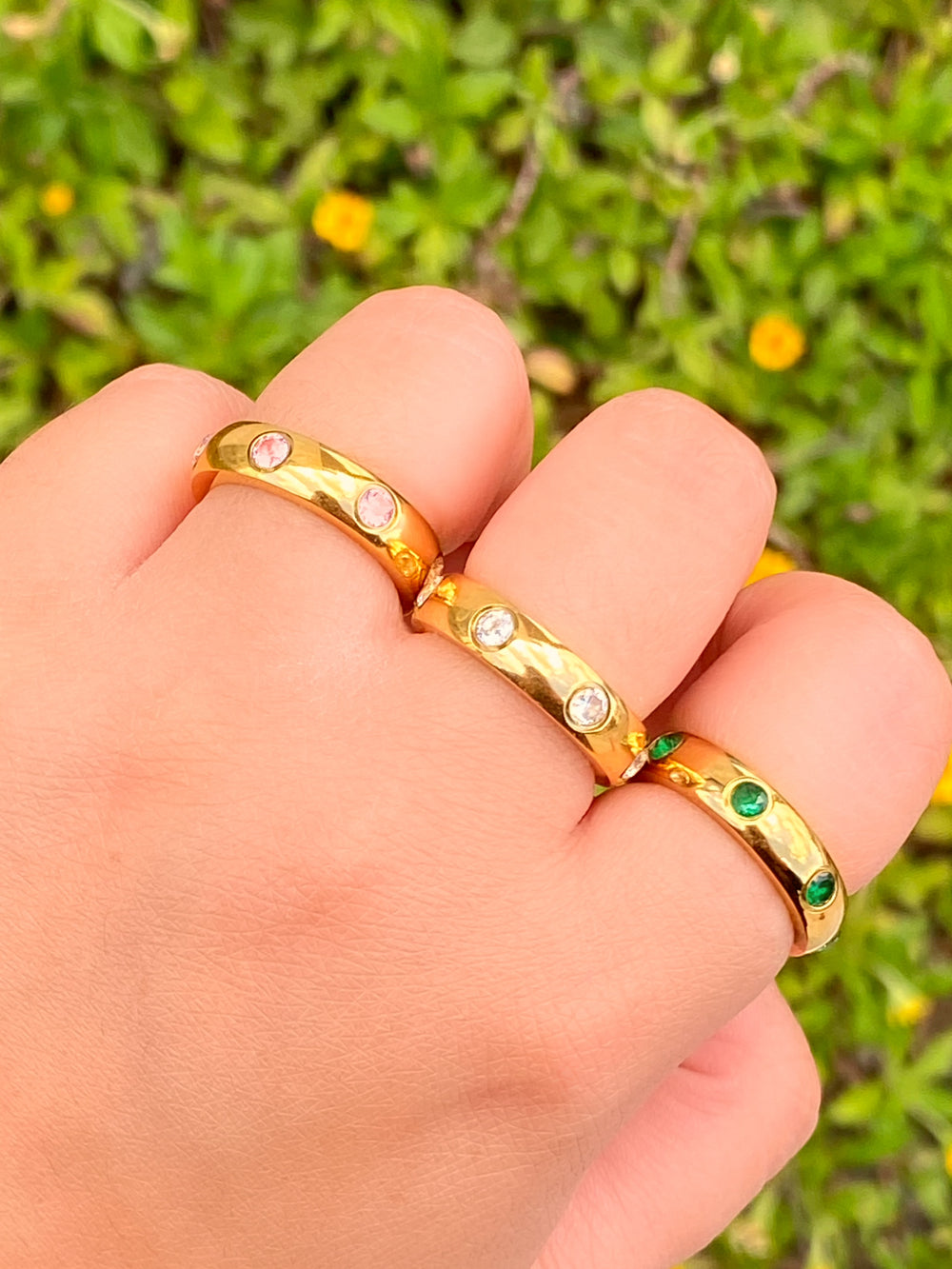 Anillo Grueso Con Zirconias