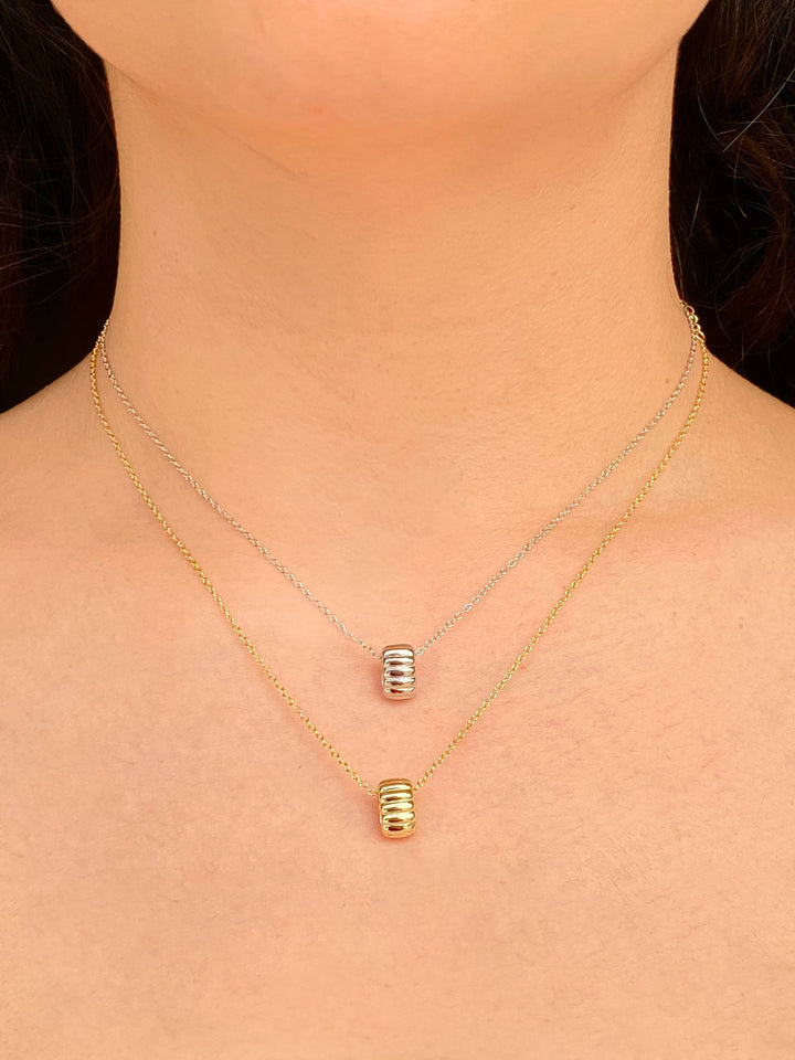 Collar Dije Cilindro Plano con Lineas