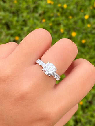 Anillo de Compromiso Round 3 Ct Diamantes Lab Grown