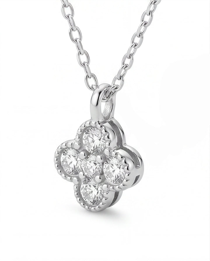 Collar Dije Trebol Moissanita 0.26 CT