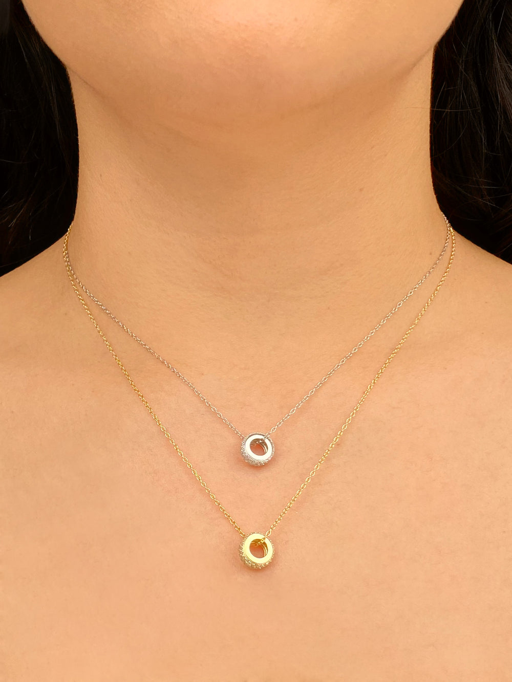 Collar Dije Cilindro Con Zirconias