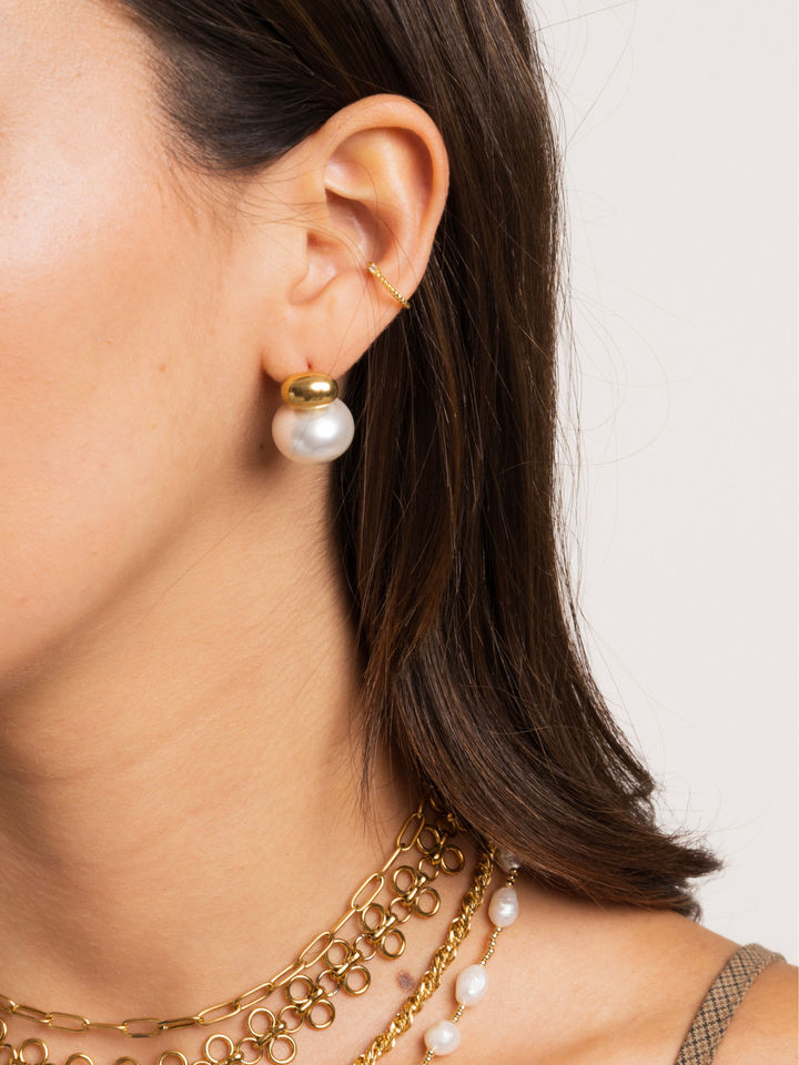 Par Arete Ovalado Con Perla Grande