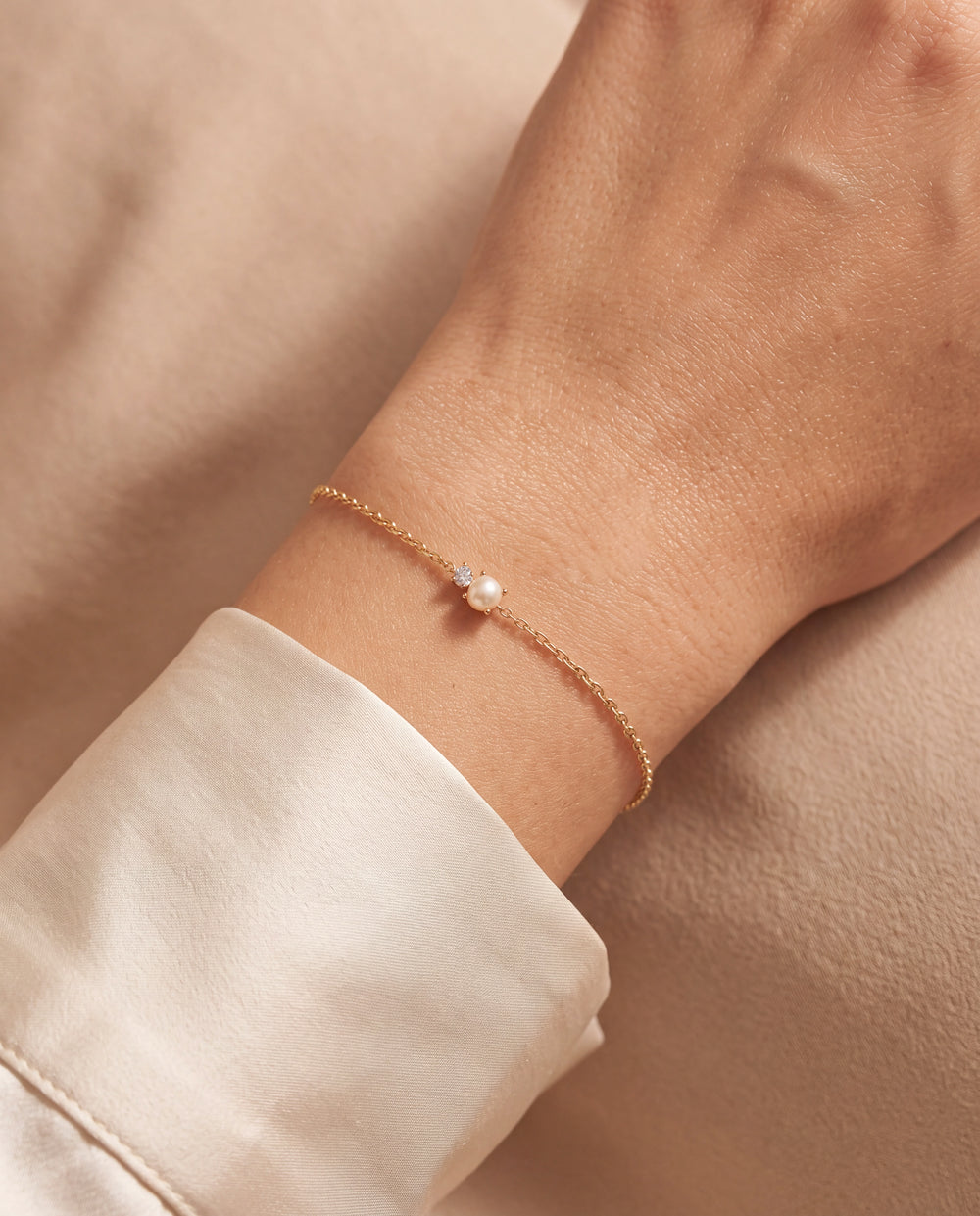 Pulsera Con Perla Y Zirconia