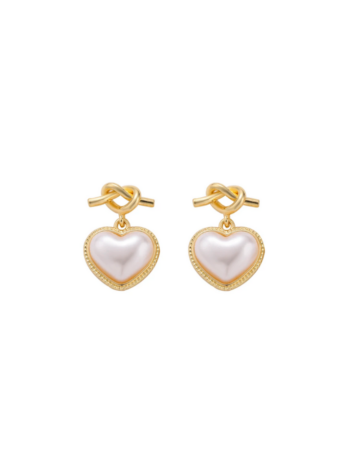 Par Arete Nudo Con Perla Corazon