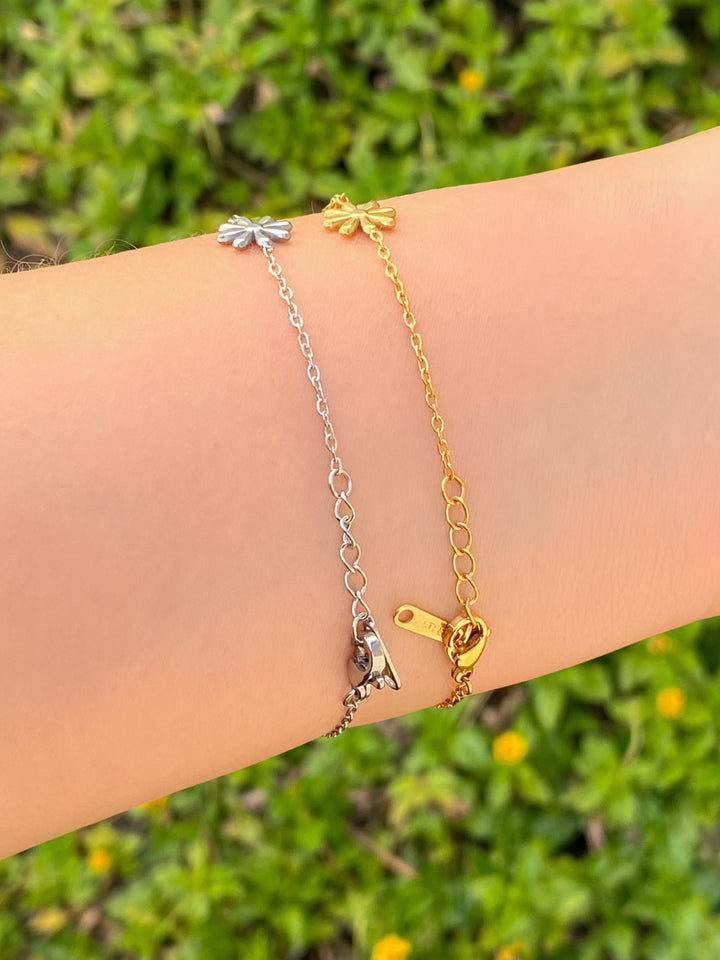 Pulsera Tres Flores Dorada