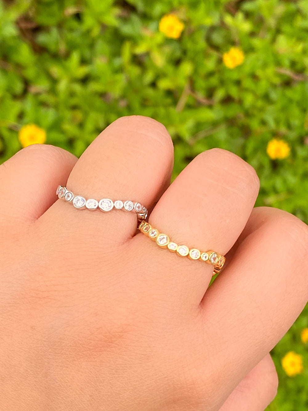 Anillo Ondulado Zirconias