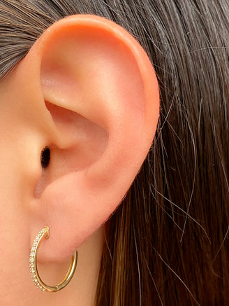 Par Arracada Delgada Diamante 0.18 Ct