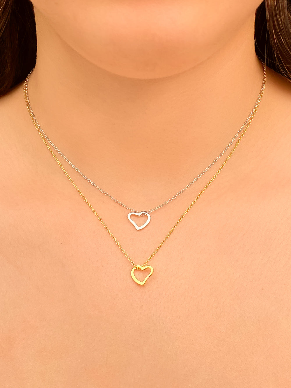 Collar Con Dije Contorno Corazon