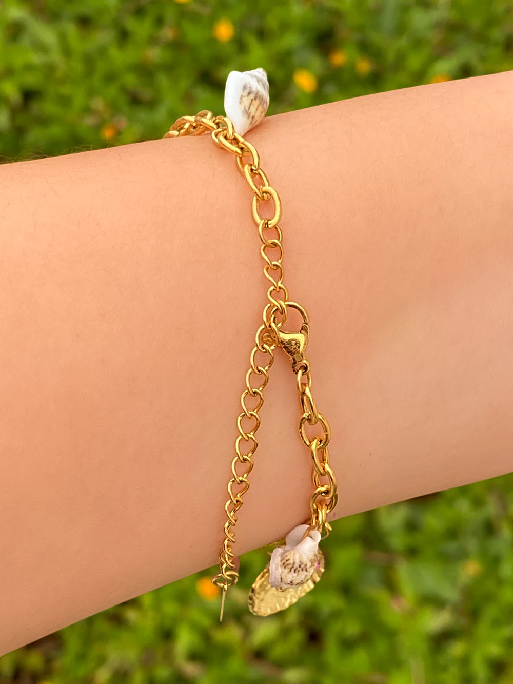 Pulsera Con Dijes Concha Y Caracol