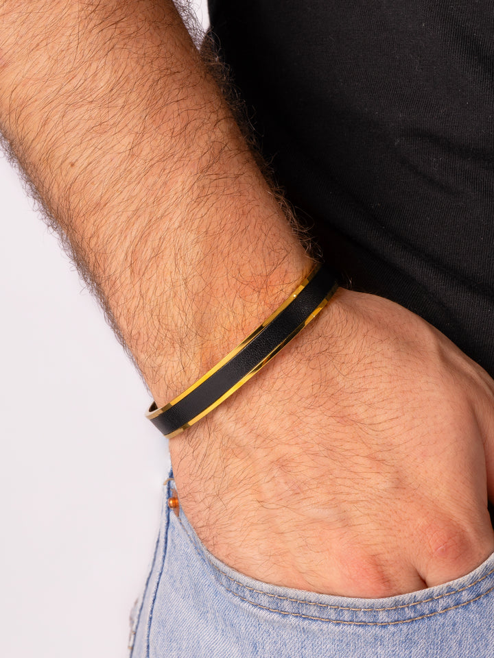 Brazalete Centro Piel Negro