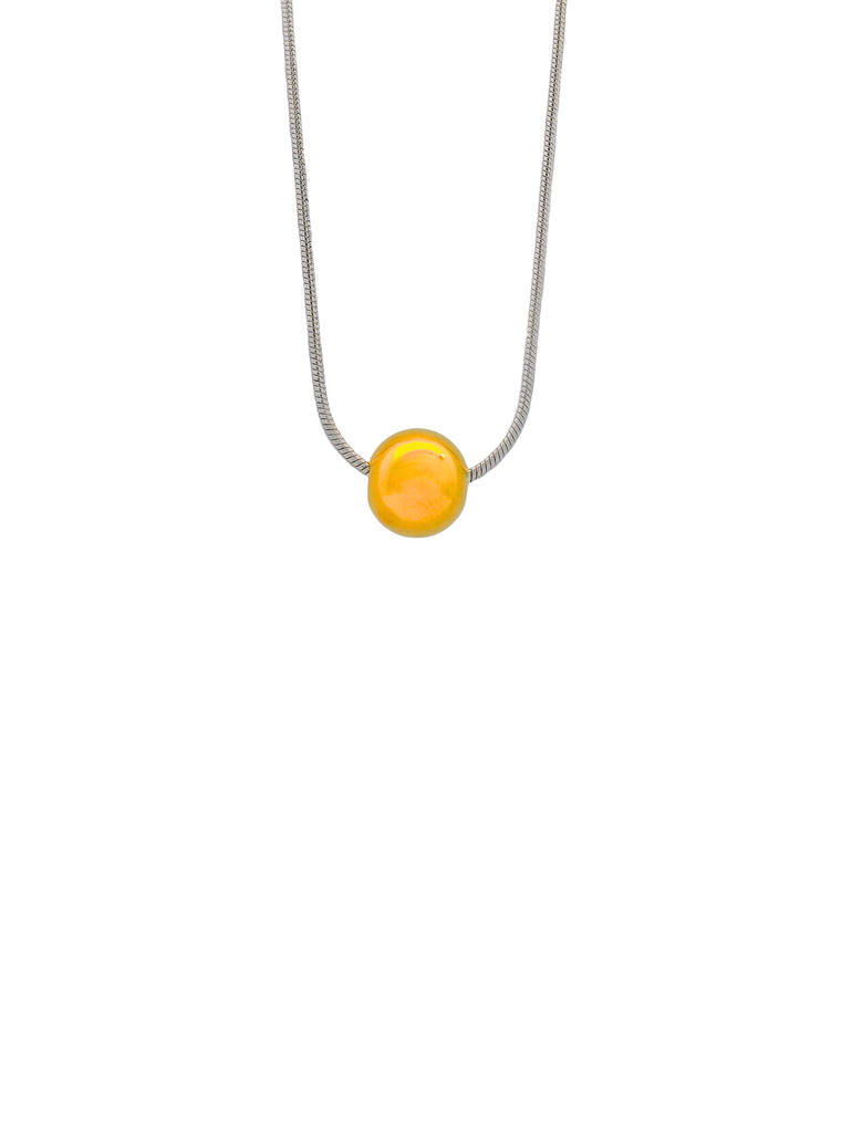 Collar Plateado Con Bolita Dorada