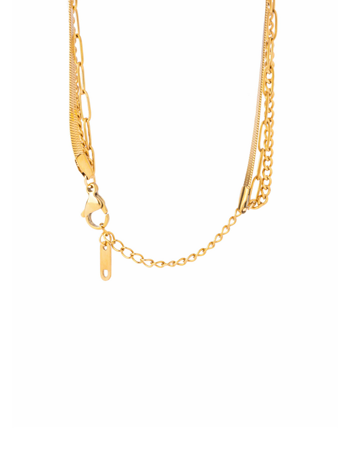 Collar Triple Capa Planchado y Eslabones