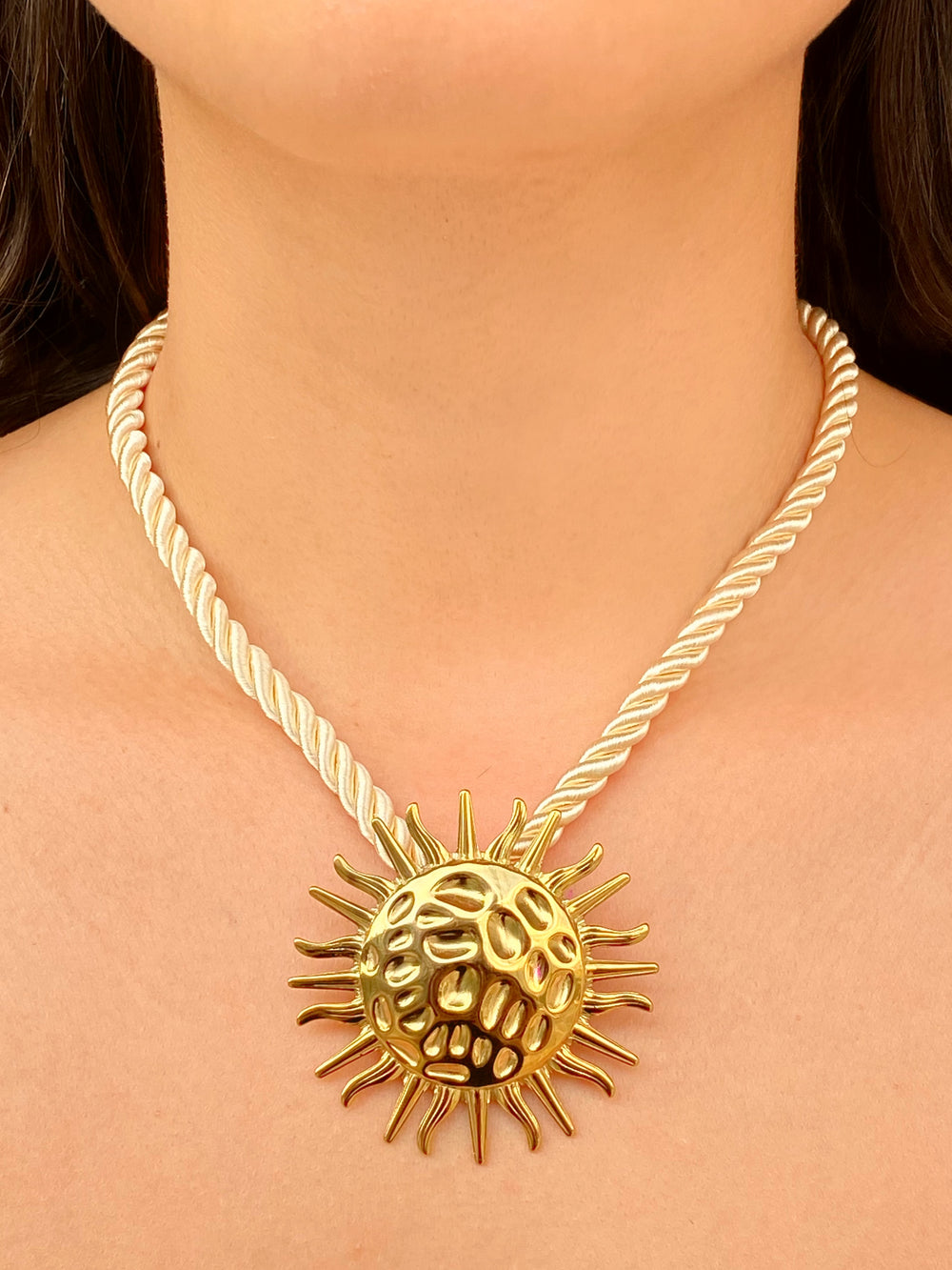Collar Beige Dije Sol Chunky