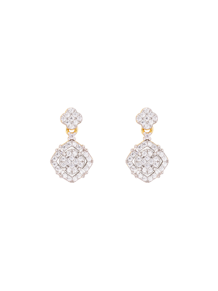 Par Arete Flor Con Rombo Zirconias