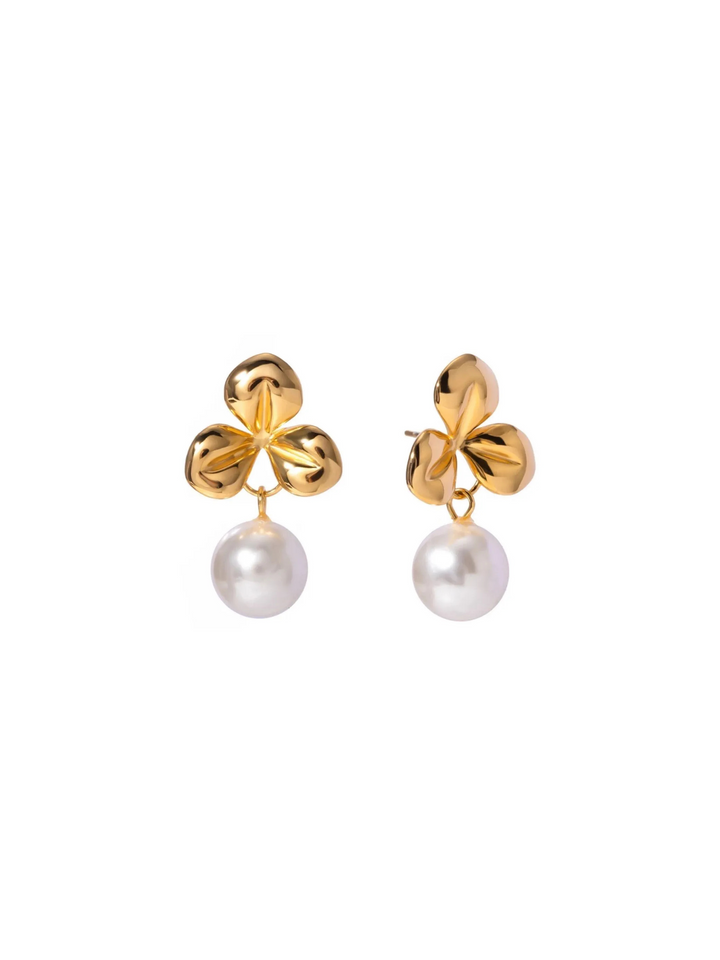 Par Arete Flor Tres Petalos Con Perla
