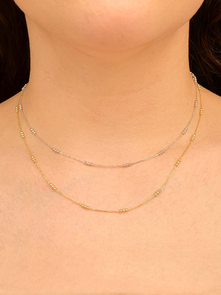 Collar Triple Bolitas Intercaladas