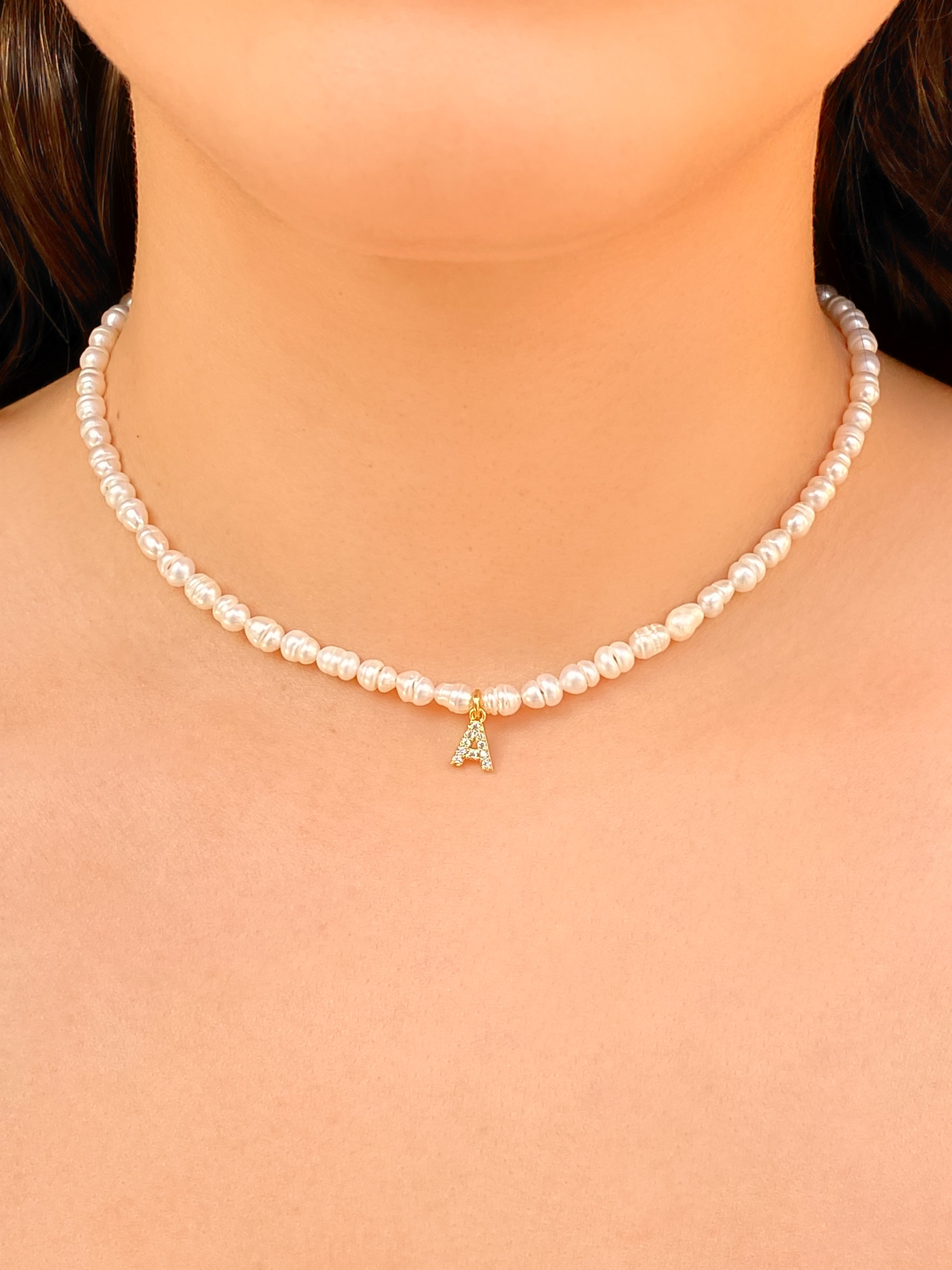 Choker Perla Natural Con Inicial